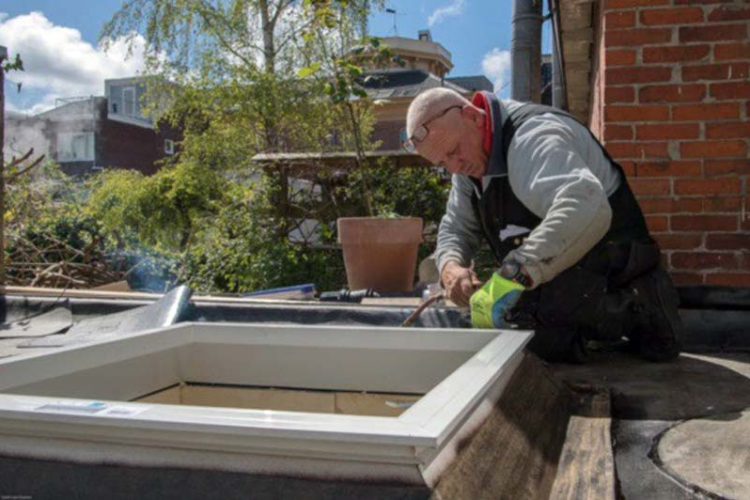 dakdekker Groningen lichtkoepel plaatsen